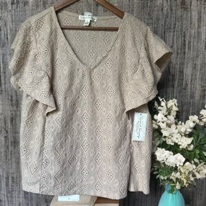 ✨ NWT French Laundry Beige Textured Eyelet Top - XL